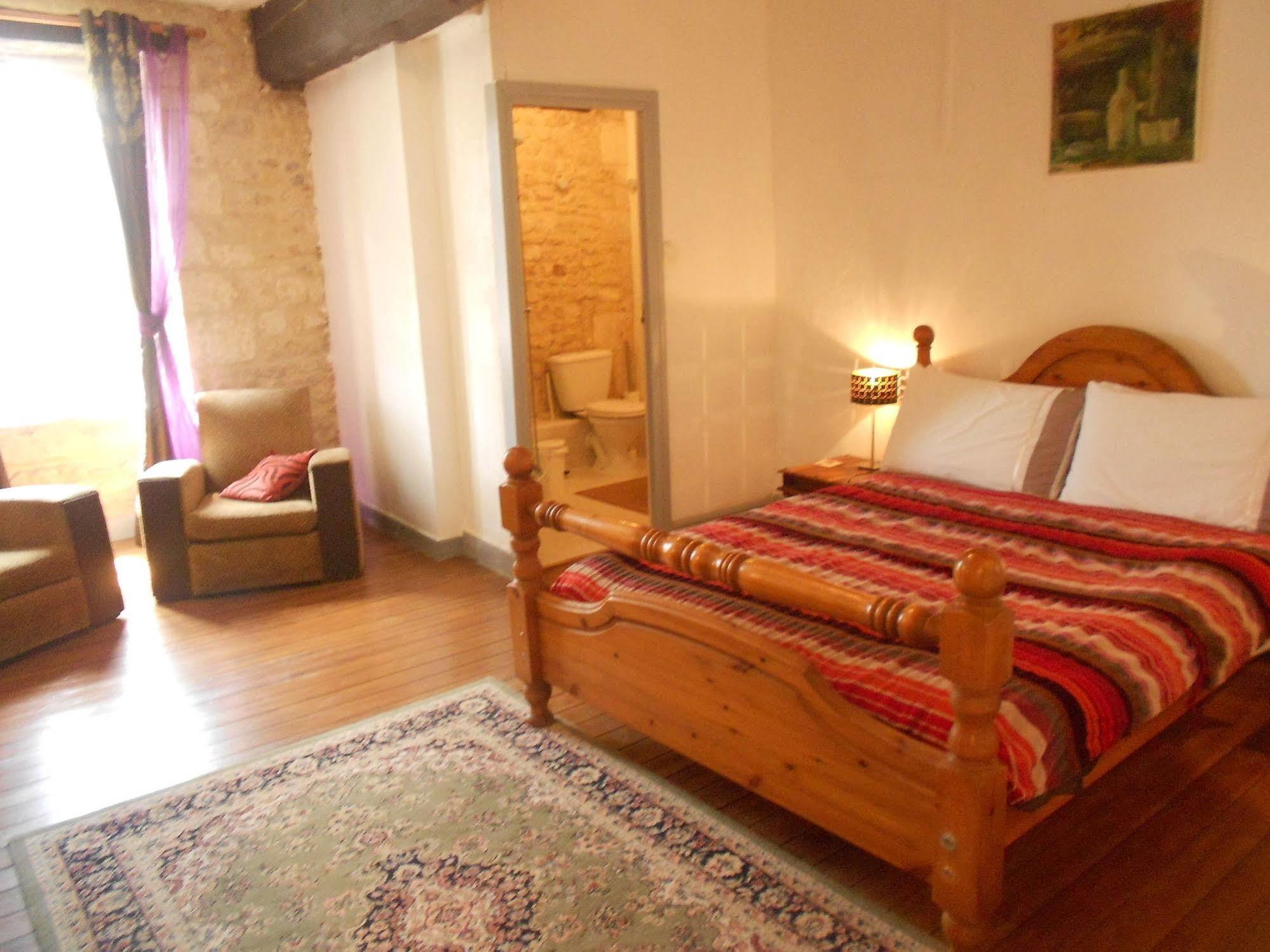 La Vieille Ferme Bed & Breakfast Fresne-la-Mere ภายนอก รูปภาพ