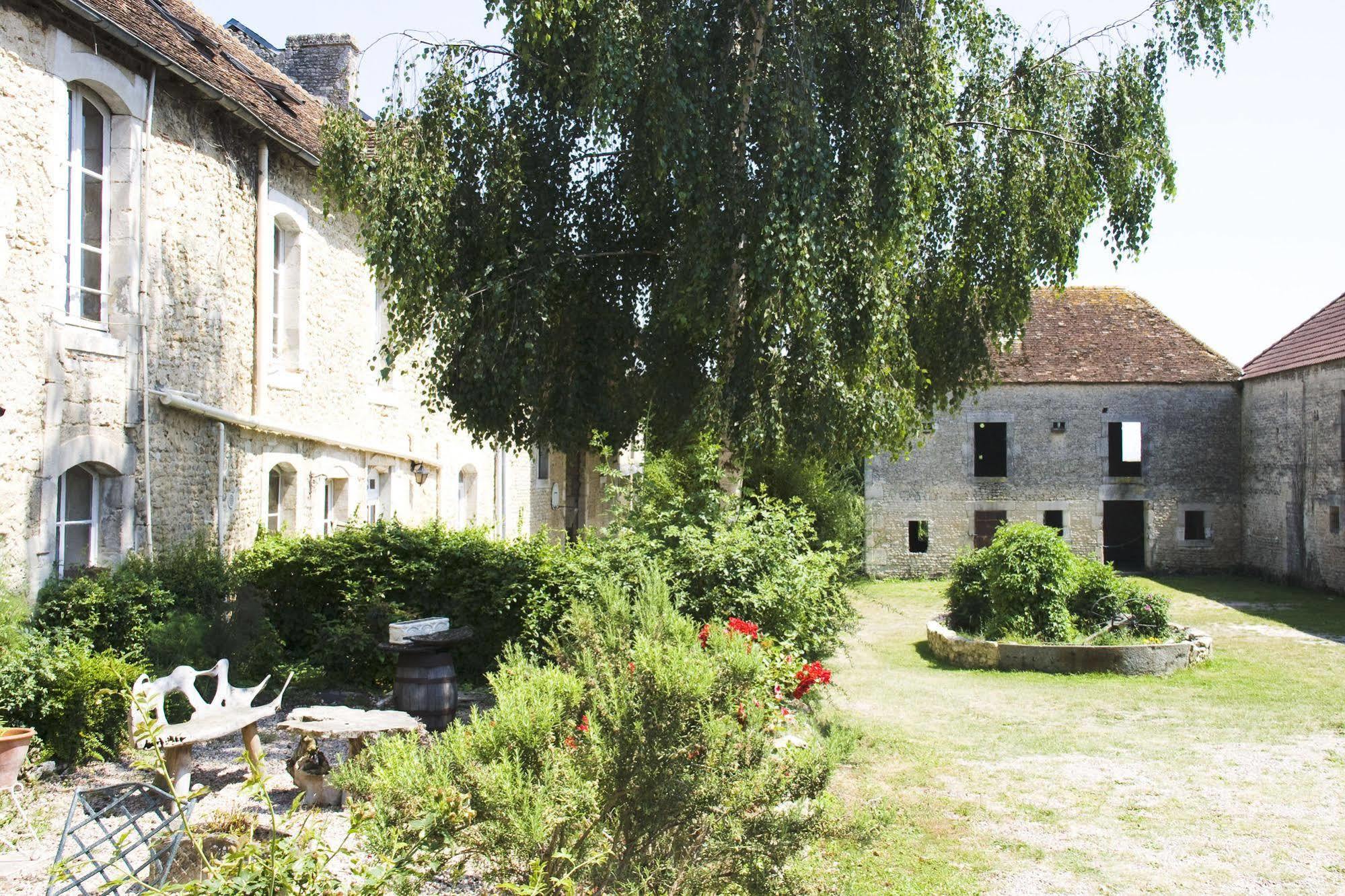 La Vieille Ferme Bed & Breakfast Fresne-la-Mere ภายนอก รูปภาพ